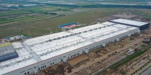 特斯拉上海工廠新突破：Model 3 周產可達 3000 輛